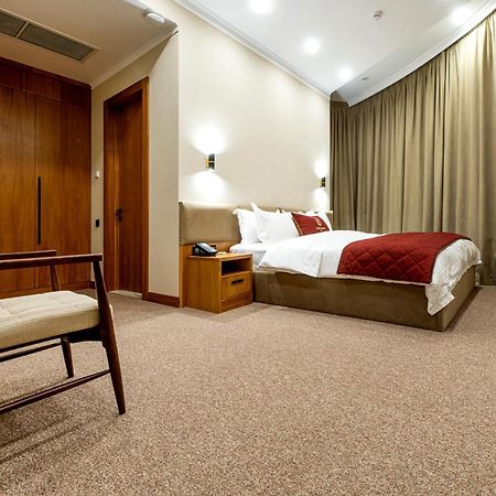 Mardan Hotel Shymkent Esterno foto