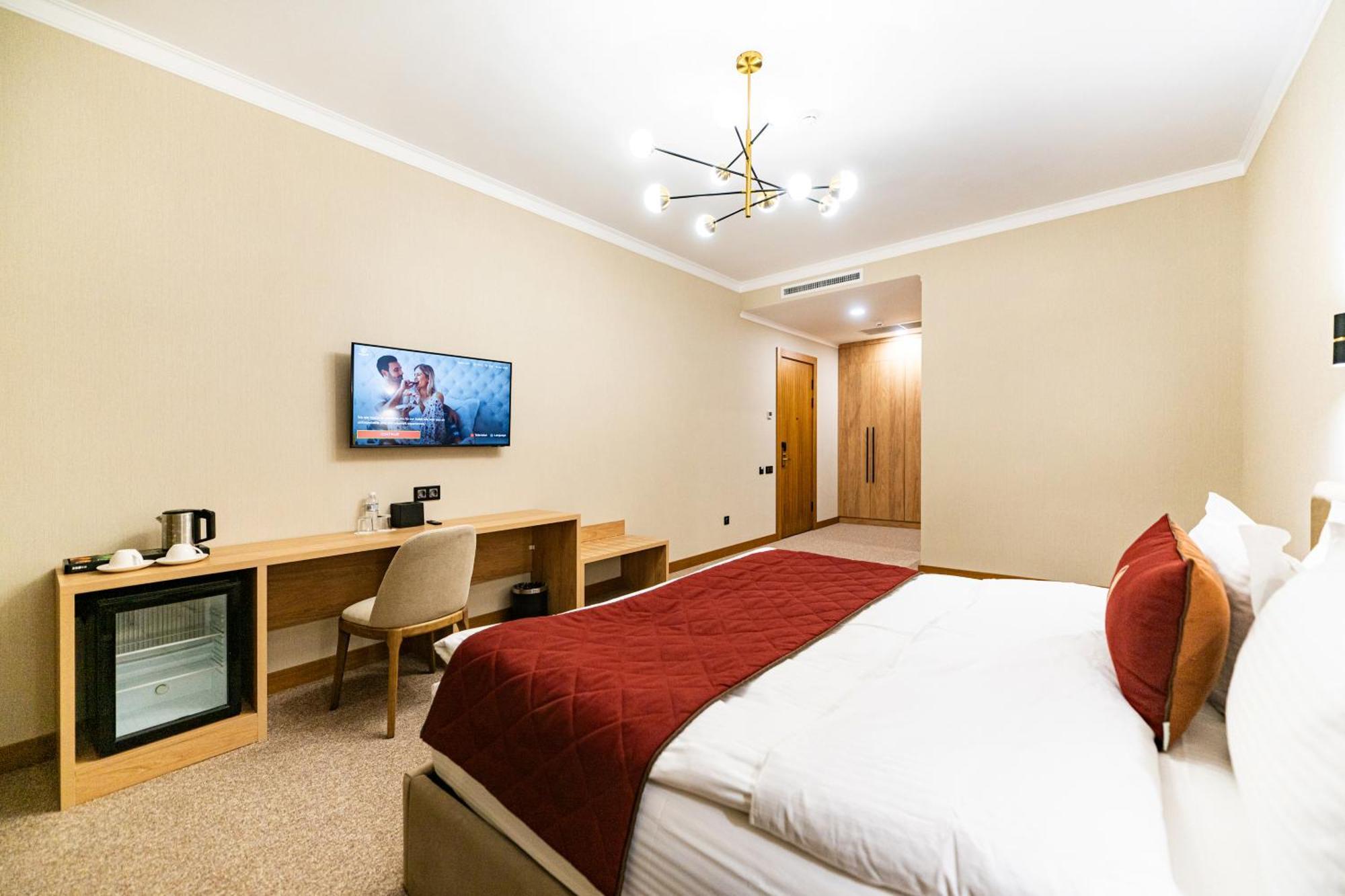 Mardan Hotel Shymkent Esterno foto
