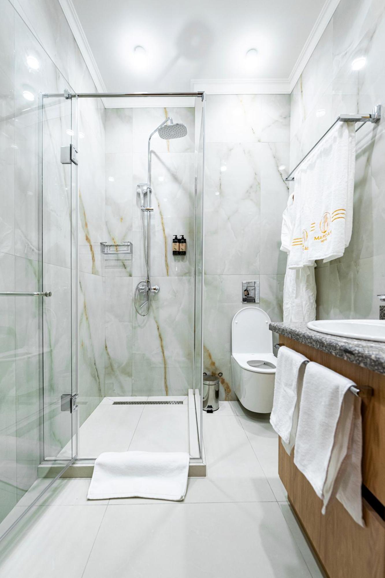 Mardan Hotel Shymkent Esterno foto
