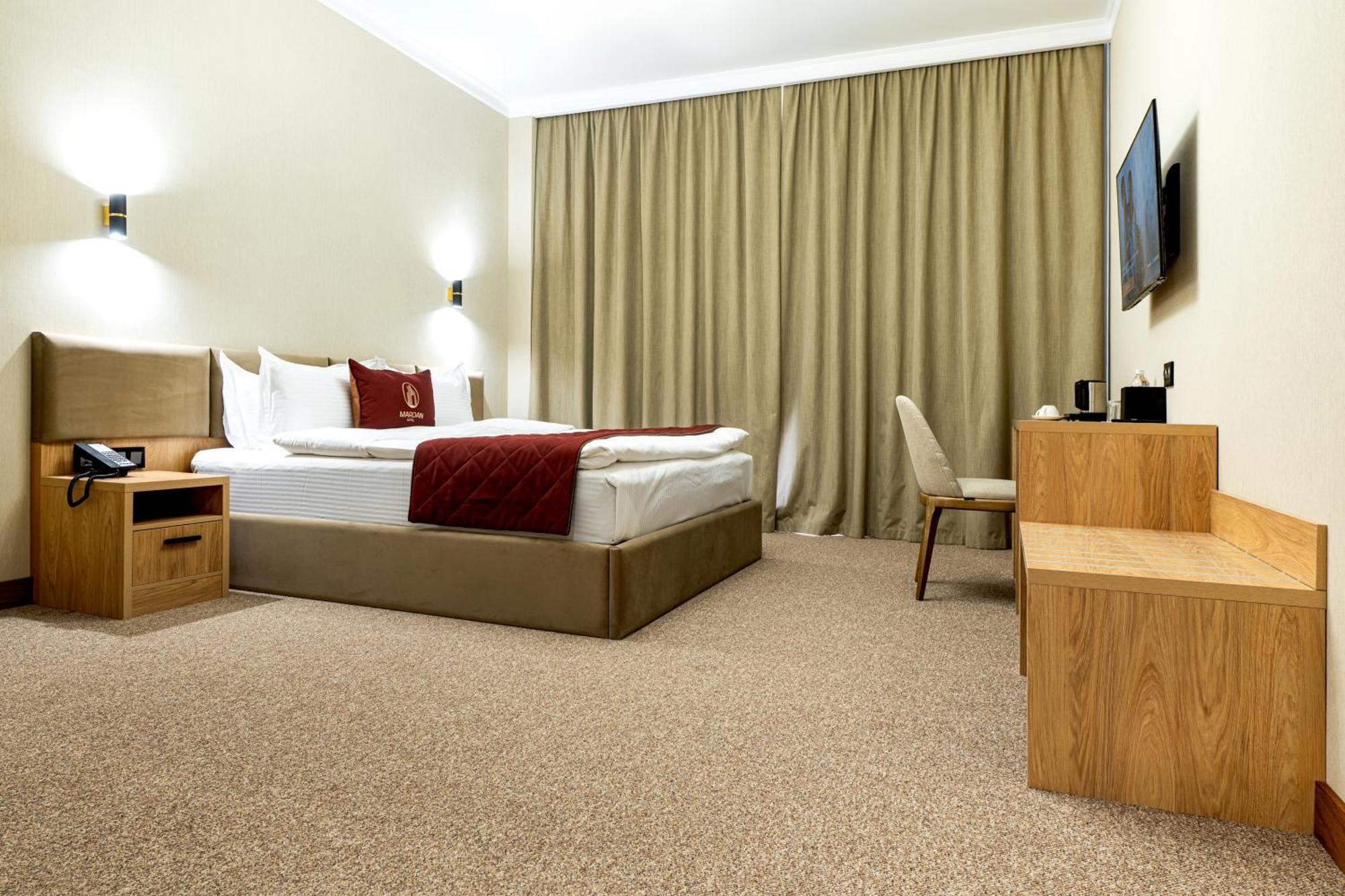 Mardan Hotel Shymkent Esterno foto