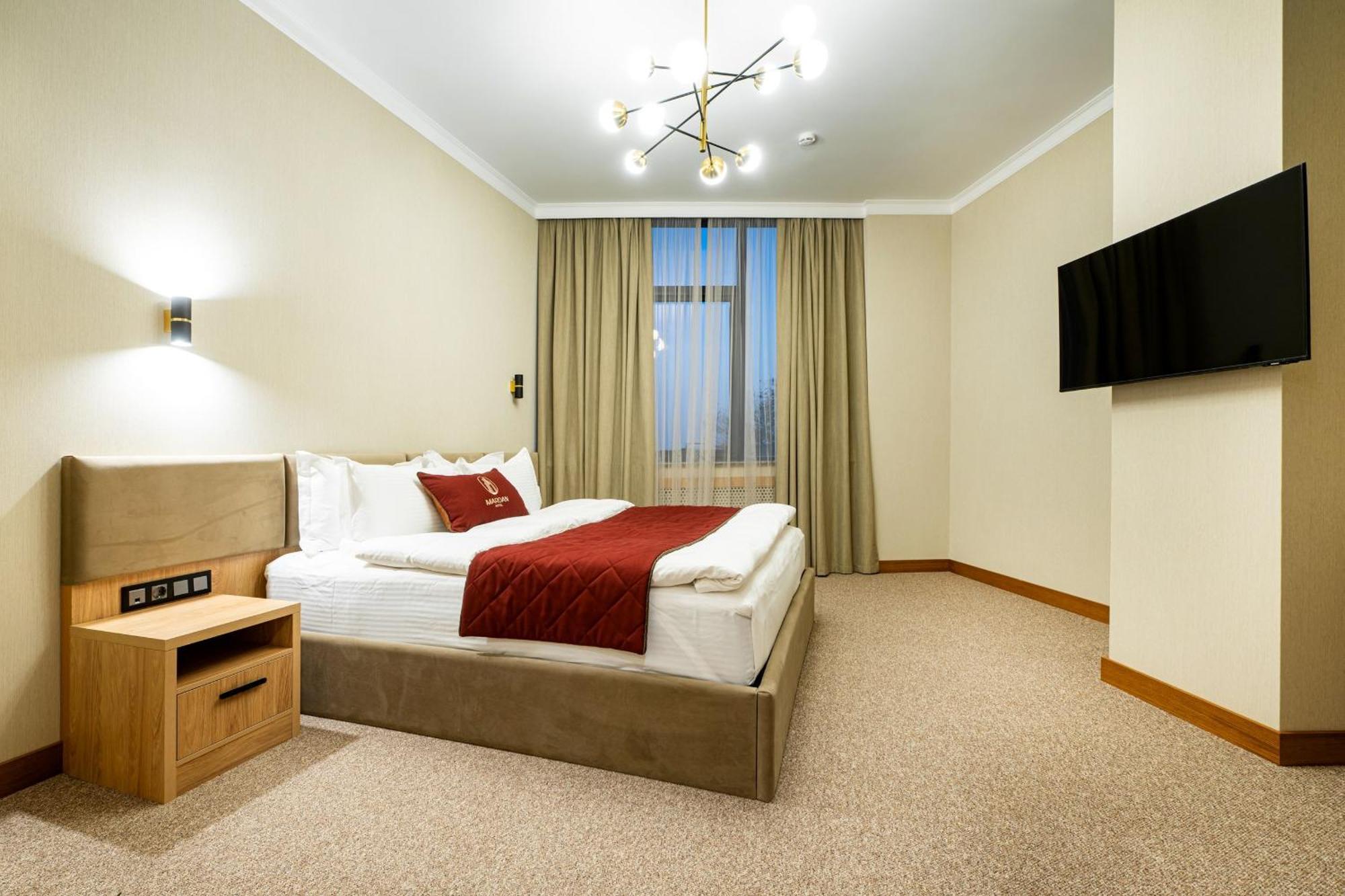 Mardan Hotel Shymkent Esterno foto